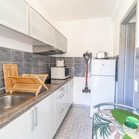 Апартаменты San Felice - 2 Pieces Avec Balcon Et Parking