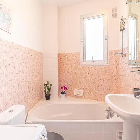 San Felice - 2 Pieces Avec Balcon Et Parking Apartment Menton