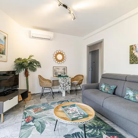 San Felice - 2 Pieces Avec Balcon Et Parking 아파트 멍똥